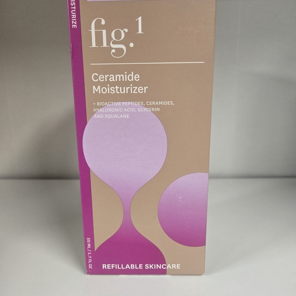 Fig.1 Ceramide Moisturizer - Picture 1 of 3